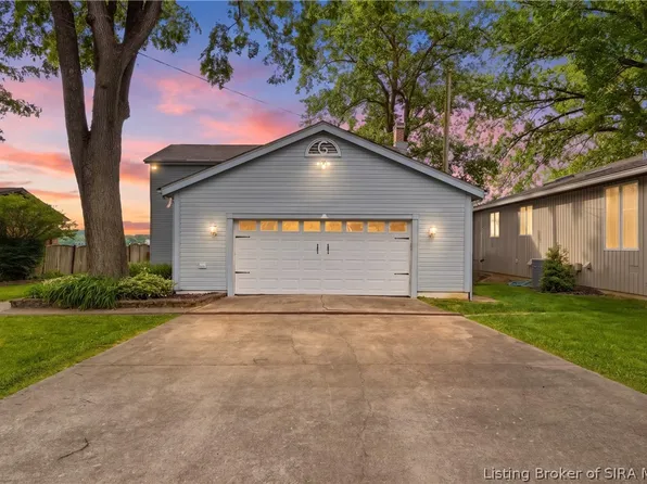 34 Arctic Springs, Jeffersonville, IN 47130