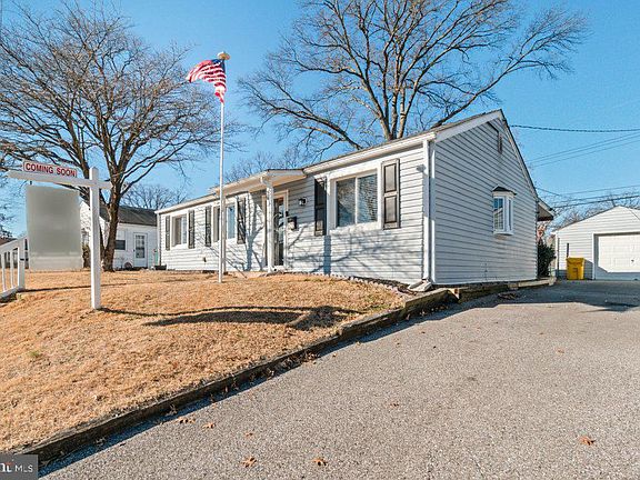 2nd image of 822 Dale Rd