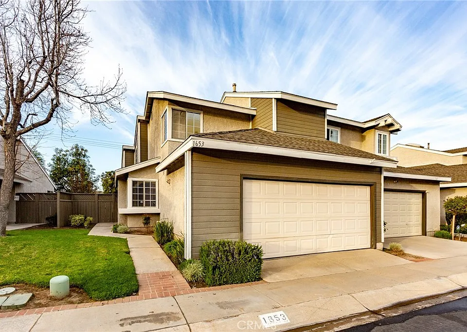 1653 Toyon Pl