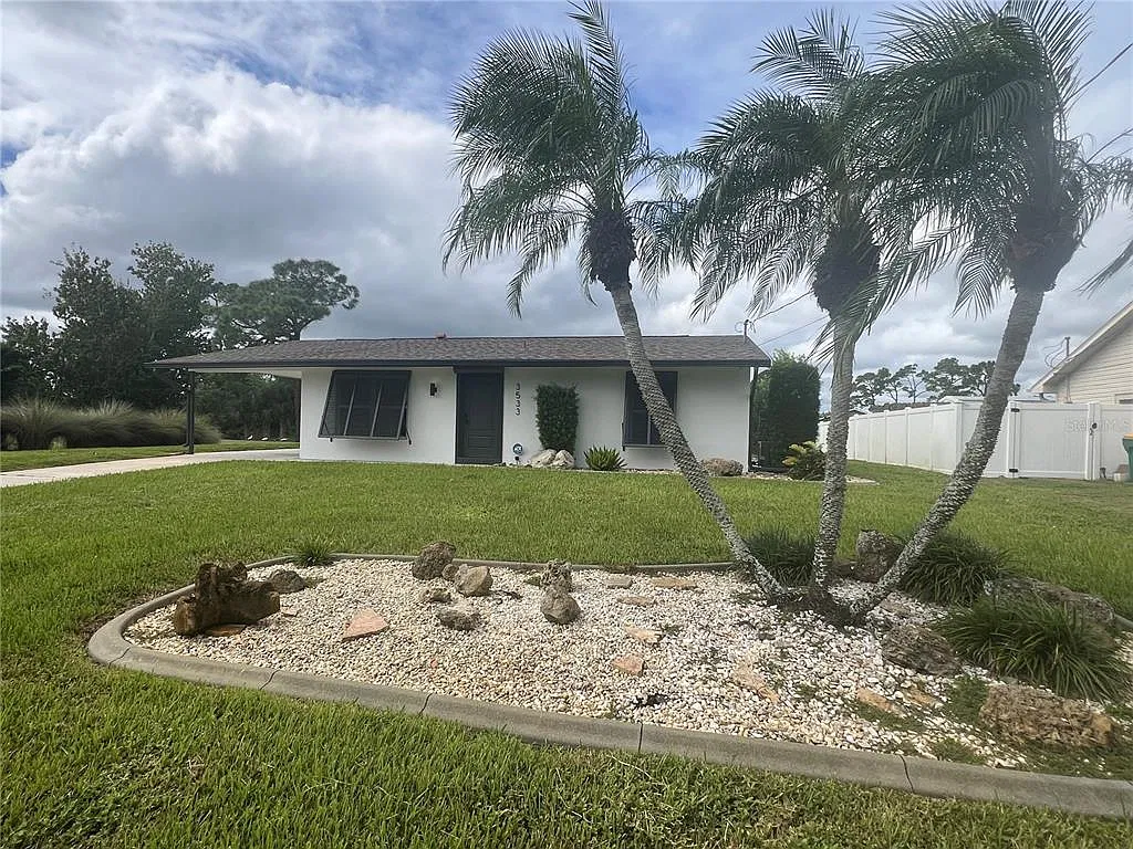 2 bed, 2.0 bath, 914 sqft, $1,500 — Photo 2