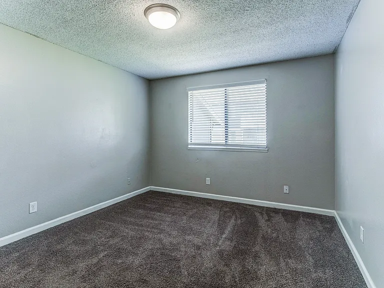 Union Heights Apartments — Photo 34