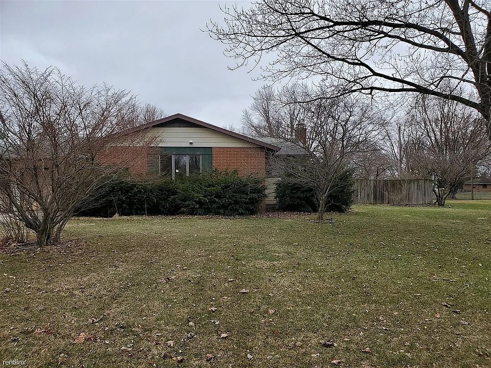 1st image of 23181 Rebecca Dr