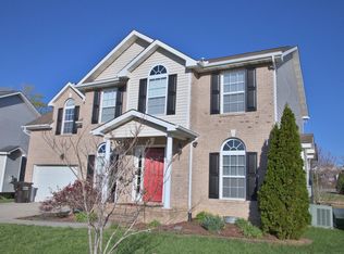 3331 Stars Cove Ln, Knoxville, TN 37931