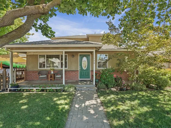 150 S Corinth Ave, Lodi, CA 95242