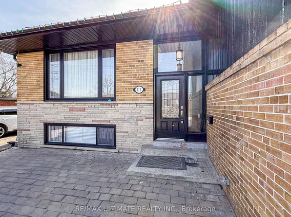 111 Combe Ave, Toronto, ON M3H 4J8