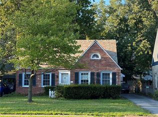 36 Highland Pkwy, Buffalo, NY 14223