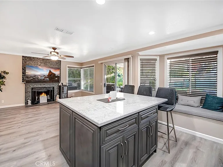 10 Valley Crest Rd — Photo 17