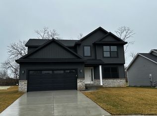 2604 Handel Dr, Bloomington, IL 61704