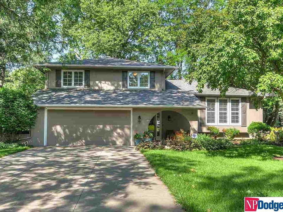 1st image of 2266 Royal Wood Dr