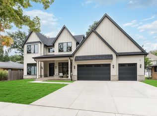 706 S Loomis St, Naperville, IL 60540