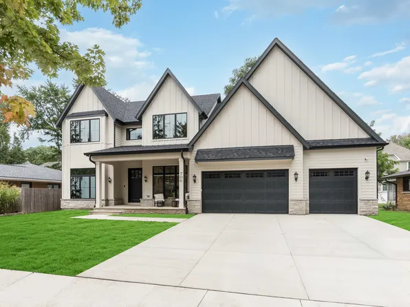 706 S Loomis St, Naperville, IL 60540