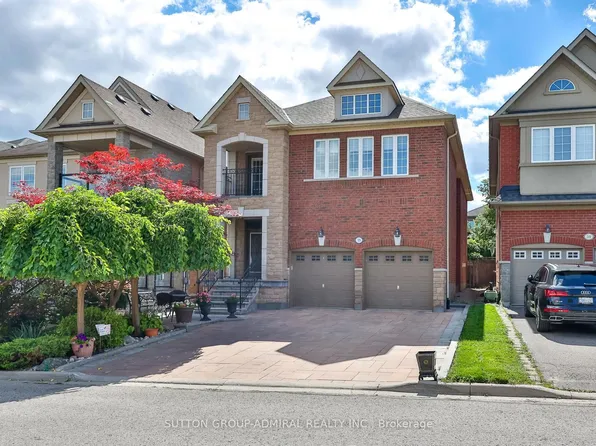 35 Strauss Rd, Vaughan, ON L4J 8Z6