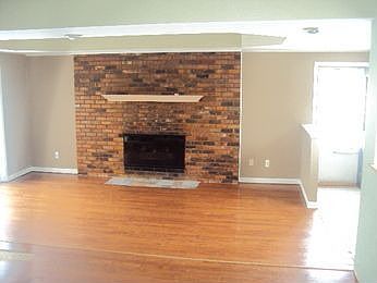 2nd image of 32608 Shawn Dr