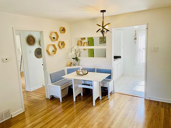 2nd image of 3001 Walnut Grove Rd #4