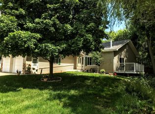 654 Riverview Ct #2, Jefferson, WI 53549