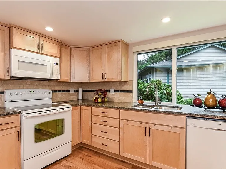 Kitchen mainfloor