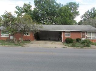 624 N 20th St, Murphysboro, IL 62966