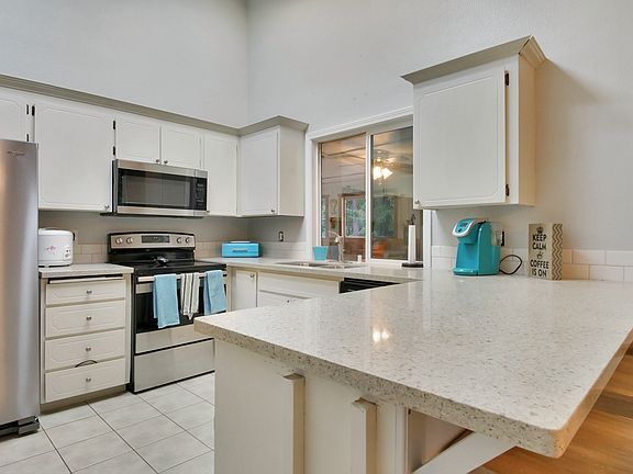 3rd image of 20118 108th Avenue Ct E