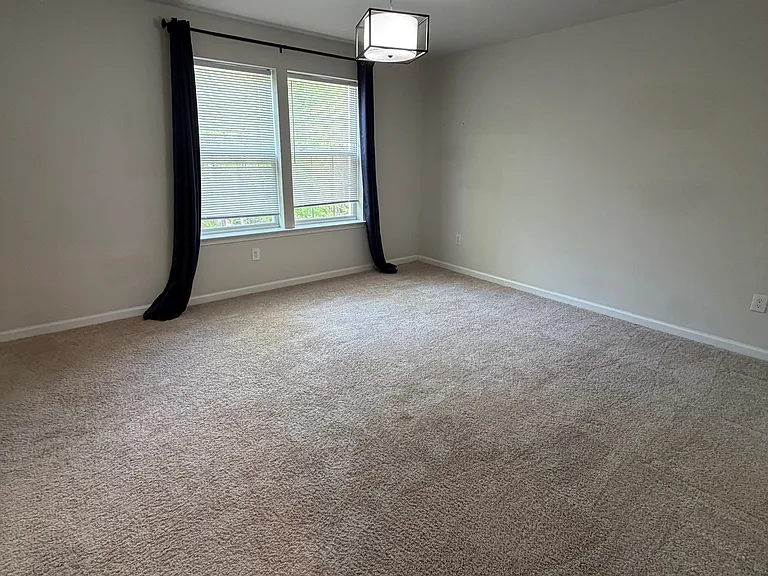 28 Foundry Blvd — Photo 18