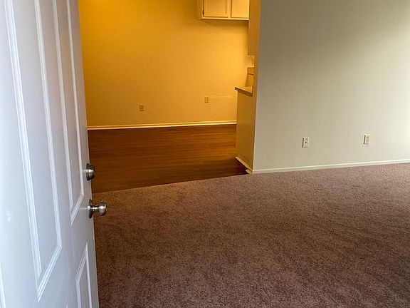 2nd image of 16752 Hoskins Ln #2