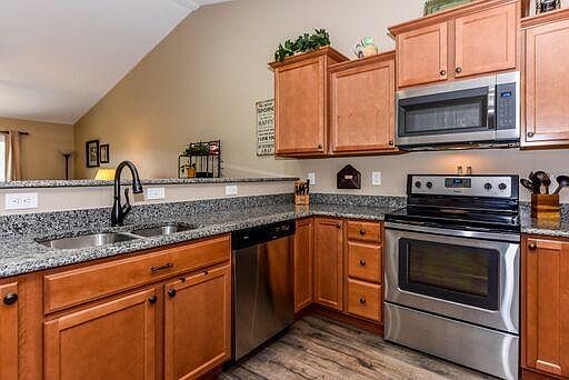 5th image of 2765 Waters Place Dr #8