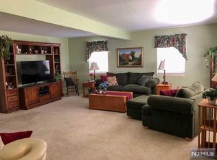 185 N Maple Ave #4185, Park Ridge, NJ 07656