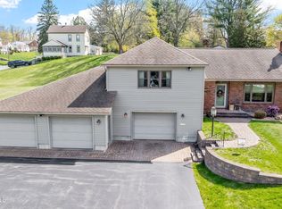 27 Van Dyke Ave, Amsterdam, NY 12010