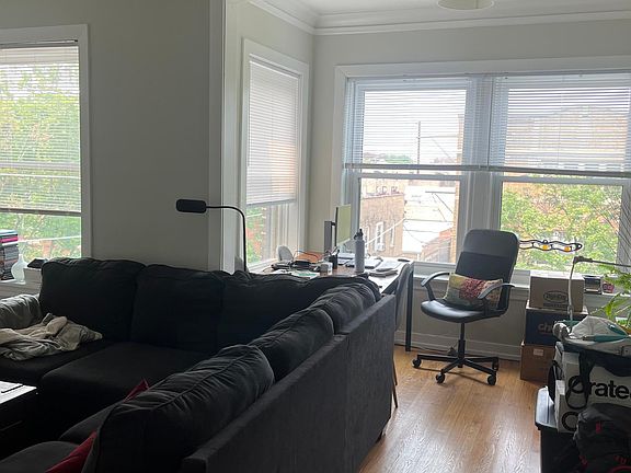 3rd image of 1955 W Leland Ave APT 3