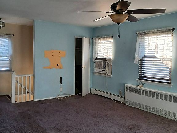 5th image of 155-00 Huron St #2