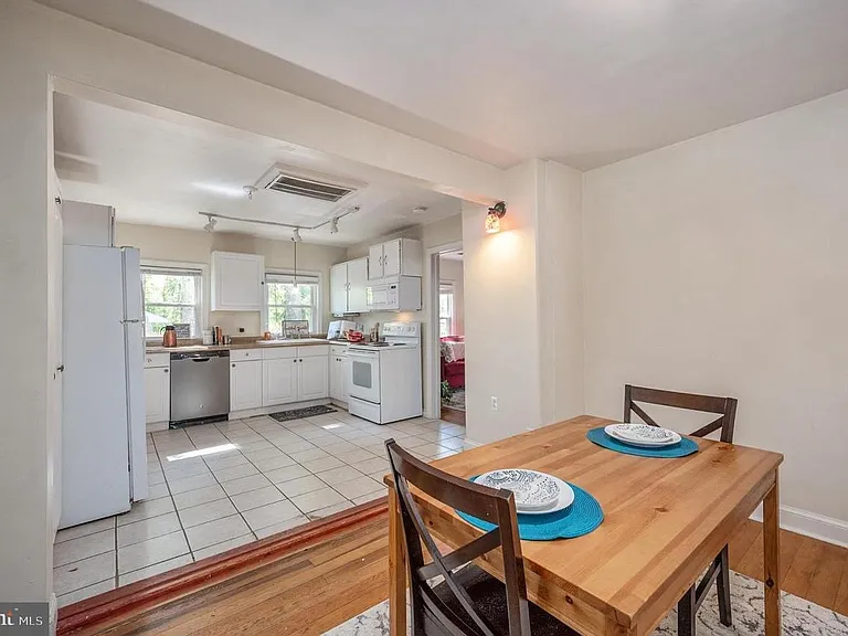 7019 Signal Hill Rd — Photo 30