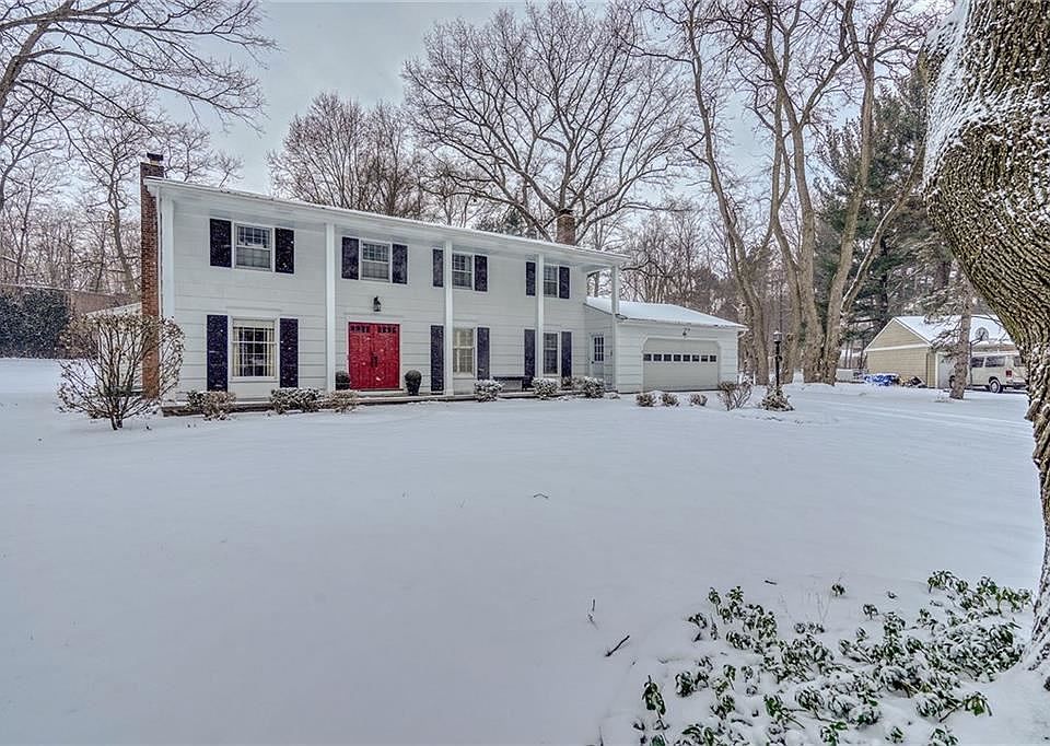 1st image of 6 Torwood Cir