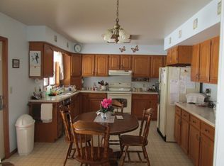 W7250 State Road 65, Beldenville, WI 54003