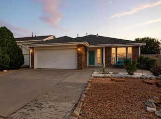 33 Apache Plume Rd, Los Lunas, NM 87031