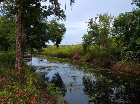 9117 E Royal Palm Dr, Inverness, FL 34450