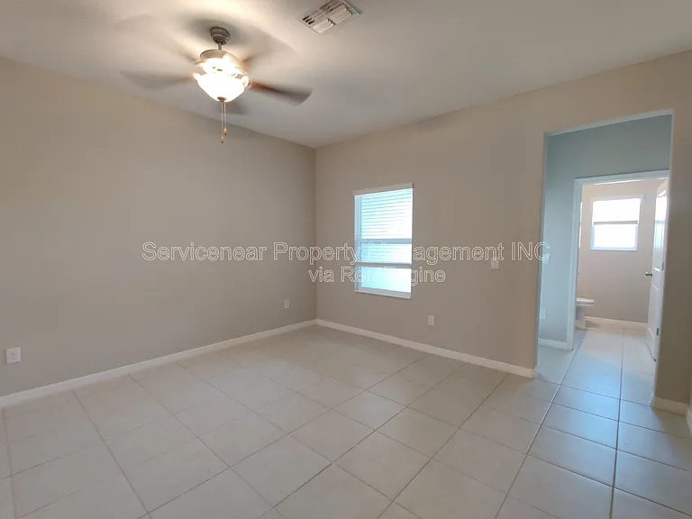 4728 Pickering Harbor Pl — Photo 6