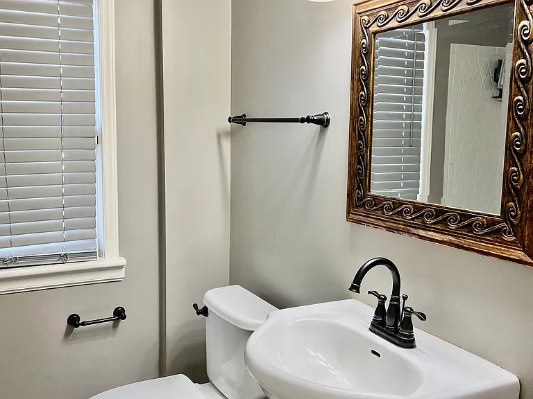 223 Linwood Ave NW — Photo 22