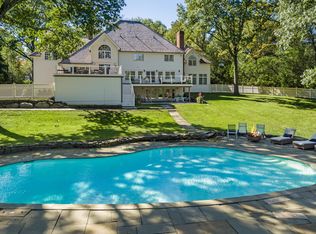 9 Tinker Ln, Greenwich, CT 06830