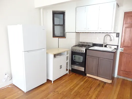 Rented by John O'Kelly Real Estate | media 10