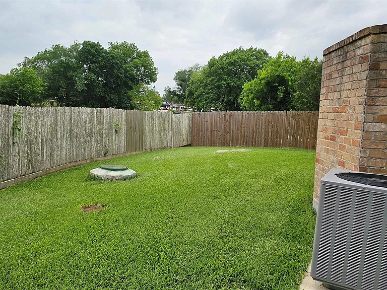 3607 Duncaster Dr — Photo 42