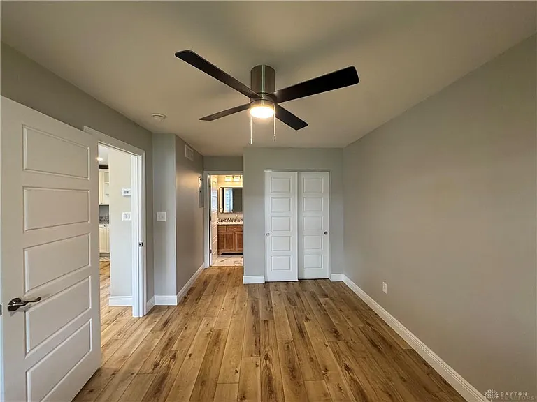 16 Chestnut St — Photo 11