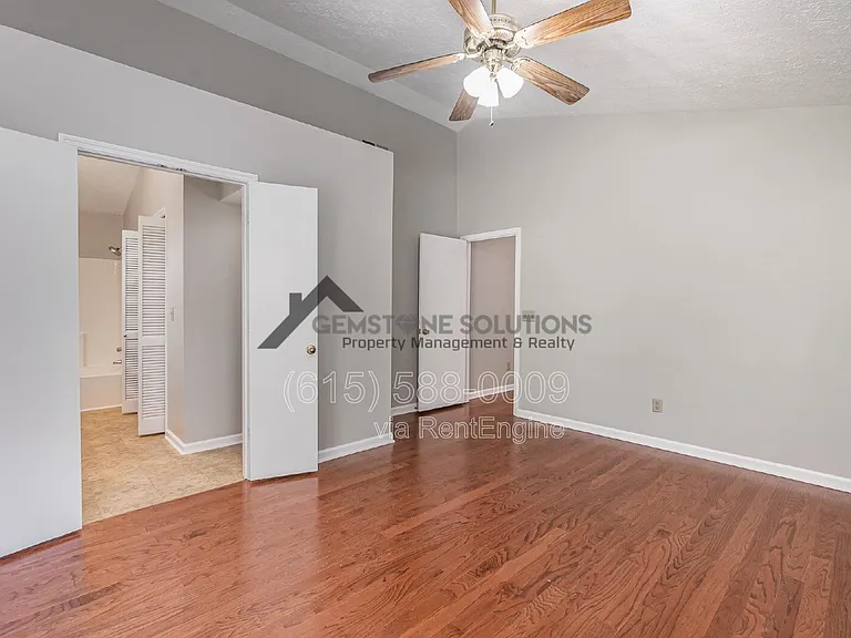 108 Meridian Ct — Photo 13