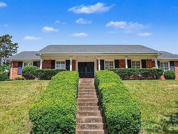 2nd image of 6300 Idlebrook Dr