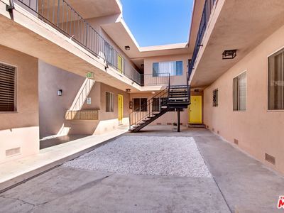 2176 S Venice Blvd, Los Angeles, CA, 90006