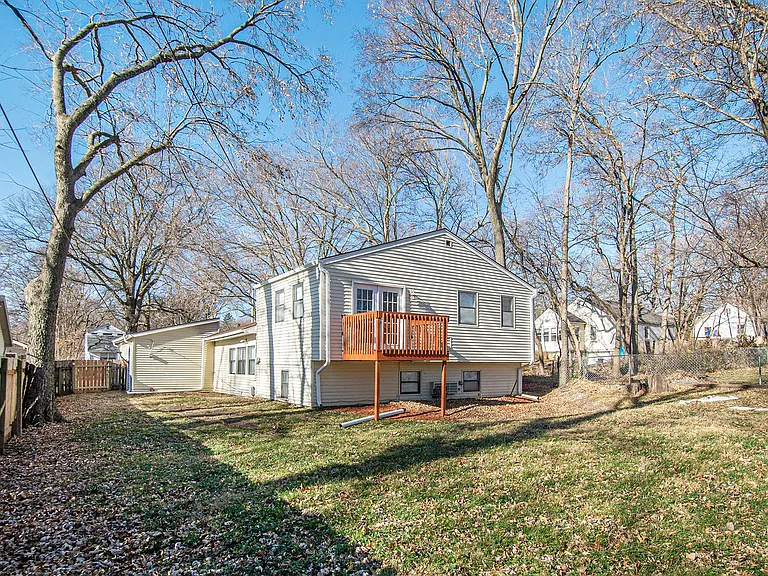 5335 Reeds Rd — Photo 11