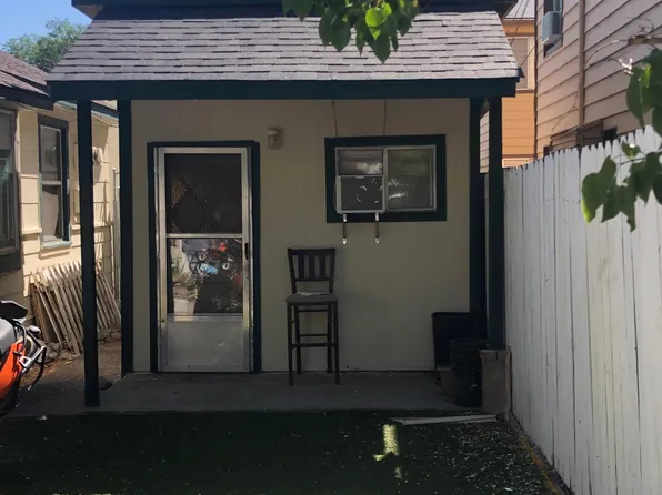 140 Chism St APT 2, Reno, NV 89503