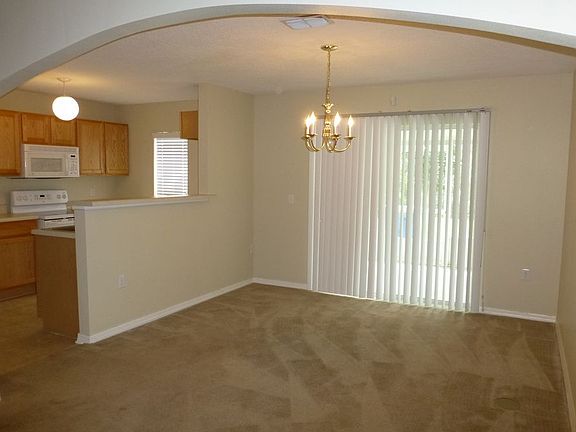 5th image of 11603 Hickory Oak Dr