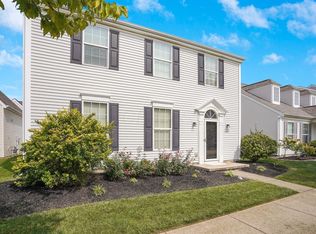 7232 Hillmont Dr, New Albany, OH