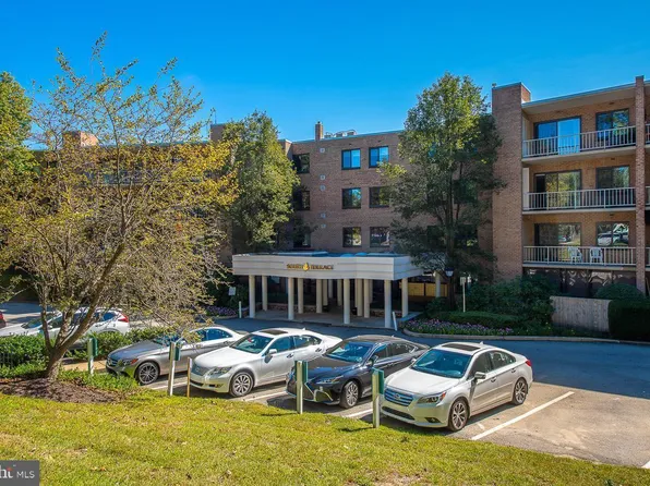 1637 Oakwood Dr #S-318, Narberth, PA 19072