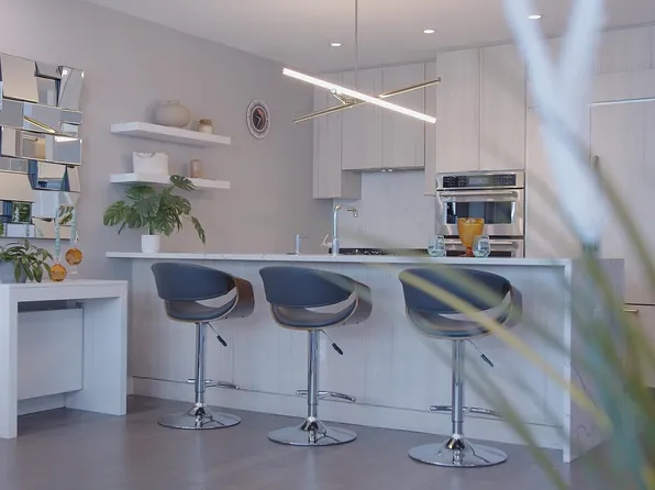 800 Avenue At Port Imperial image 3 of 33