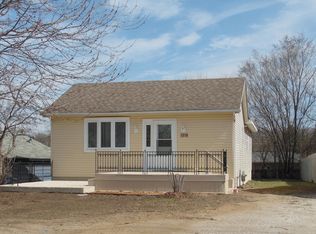 1518 Frederick Dr, Pekin, IL